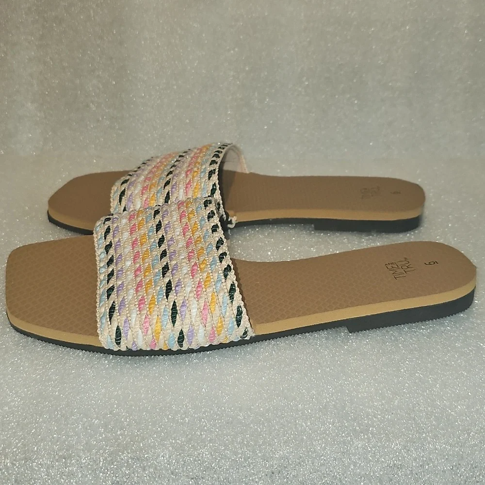 Time and Tru Women's Size 6 Woven Slide New
